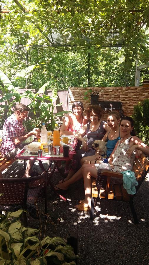 Guest House Milana Sukhumi Exterior foto